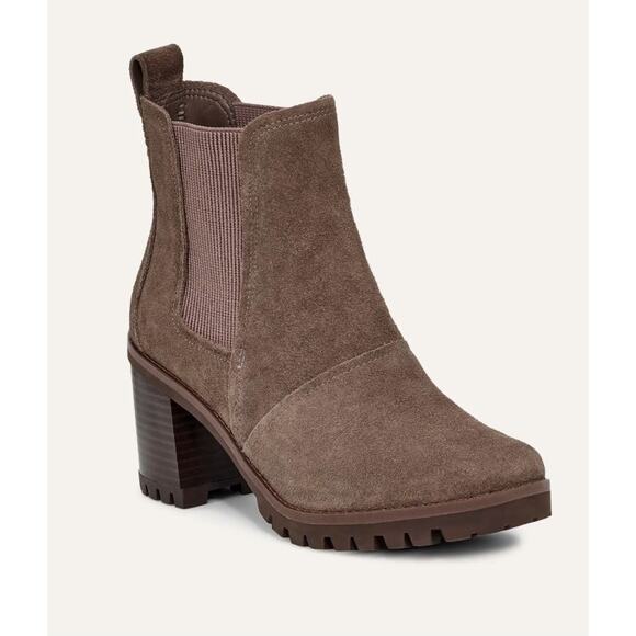 NWOB UGG Leather suede Chelsea ankle bootie " Hazel" Brown Women's size 9.5 - Picture 1 of 7